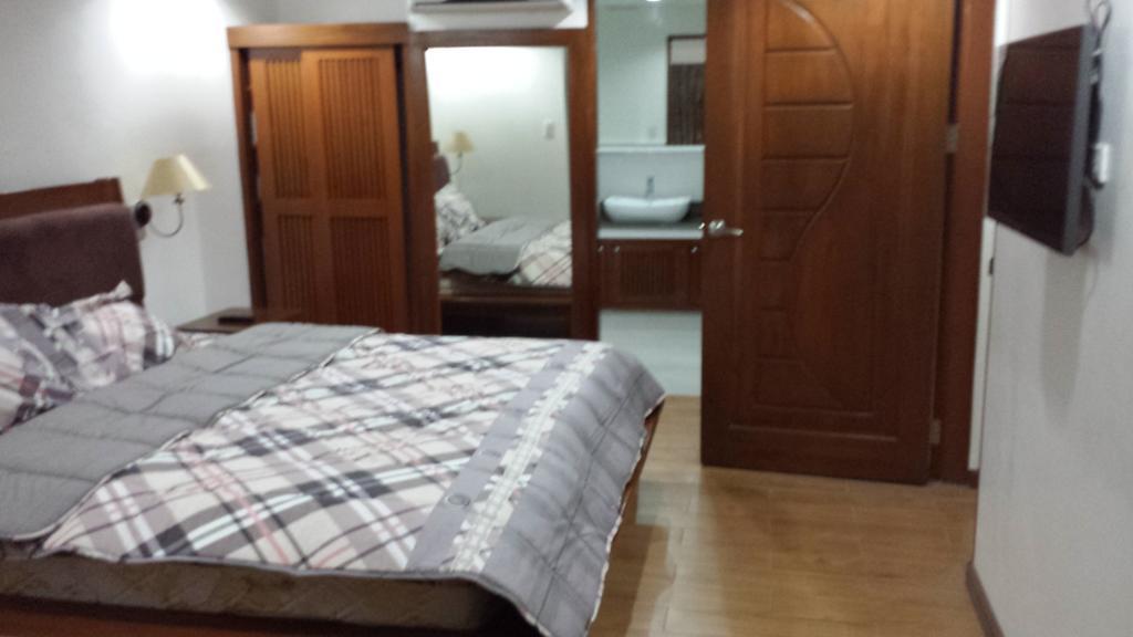 Giulius Boracay Italian 3*