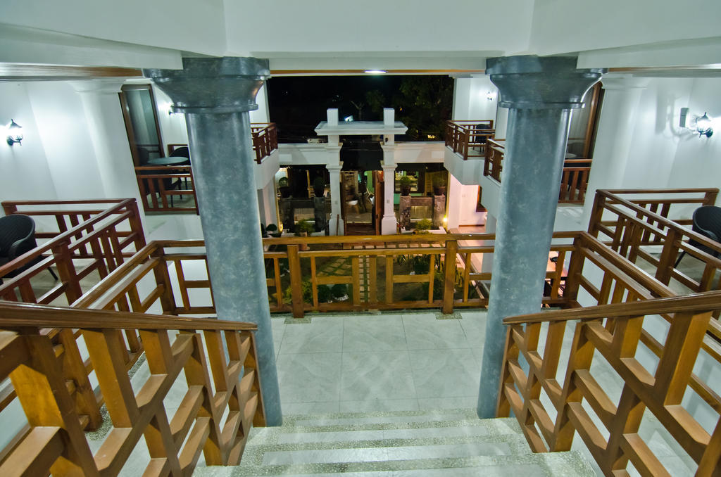 Giulius Boracay Italian Resort