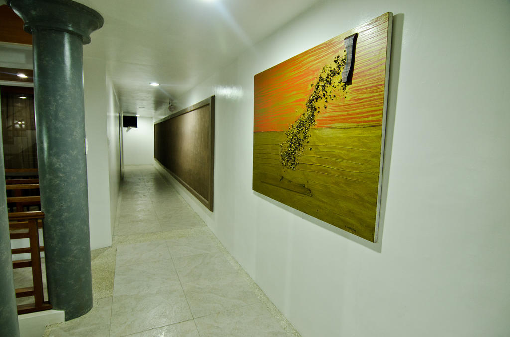 Giulius Boracay Italian